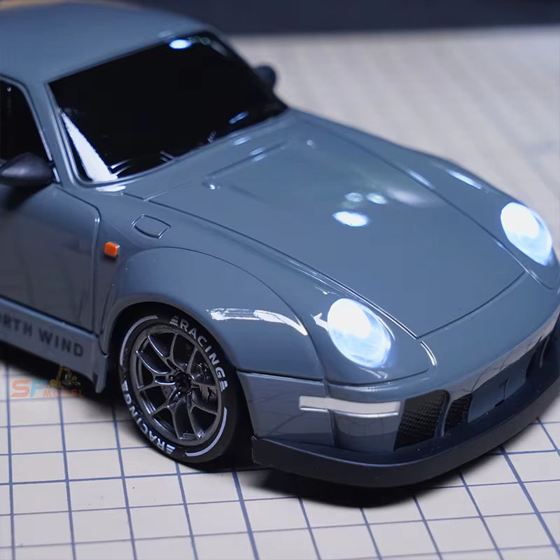 High-Speed 1:10 Scale Remote Control Drift Car - 2.4G Racing Model for Enthusiasts and Gift Seekers